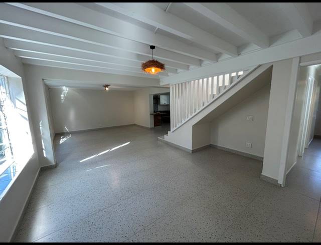 5 BEDROOM HOUSE FOR SALE IN NOORSEKLOOF